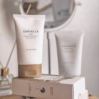 Kem dưỡng da  Skin1004 Madagascar Centella Soothing Cream chiết suất rau má 75ml 